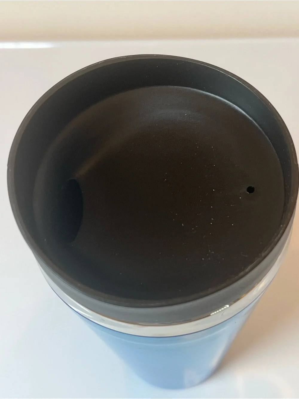 Sleek 16 oz Blue Stainless Steel Travel Tumbler with Black Lid. NWOT